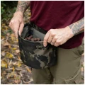 Borseta Boilies KORDA Compac Boilie Caddy, Dark Kamo, 19x25x14cm Borseta Boilies KORDA Compac Boilie Caddy, Dark Kamo, 19x25x14cm