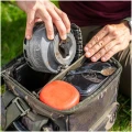 Geanta KORDA Compac Cookware Dark Kamo, 35x27x25cm, 16ltr Geanta KORDA Compac Cookware Dark Kamo, 35x27x25cm, 16ltr