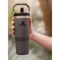 Termos STANLEY The Ice Flow Flip Straw Tumbler 2.0 Termokop, Gri, 0.89L Termos STANLEY The Ice Flow Flip Straw Tumbler 2.0 Termokop, Gri, 0.89L