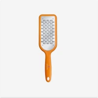 Razatoare Legume Victorinox Kitchen Grater Ribbon Edge, Portocaliu Razatoare Legume Victorinox Kitchen Grater Ribbon Edge, Portocaliu